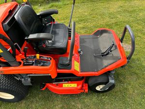 Nouvelle tondeuse Kubota Zero Turn GZD 15-II HD haute production Tondeuse à gazon industrielle Kubota GZD 15-II Zero-Turn Riding Mower - Product Image 6