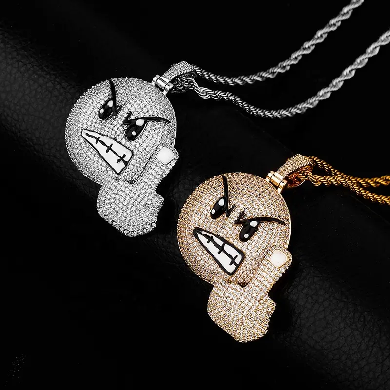 Perhiasan Hip Hop Emas Disepuh Bulat Wajah Marah Emo Liontin Jari Tengah Penuh CZ Kalung Berlian