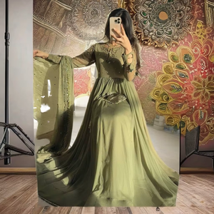 ชุดเดรส Anarkali สีเขียว แต่งระบาย พร้อมผ้าคลุมไหล่ สำหรับผู้หญิง สไตล์อินเดีย ปากีสถาน เหมาะสำหรับงานแต่งงาน งานเลี้ยงกลางคืน ชุดแต่งงานอินเดีย ผ้าเนื้อเทียม - Product Image 1