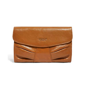 American Leather Co. Miles Women's <b>Wristlet</b> Clutch Cafe Latte Vintage Style - Product Image 1
