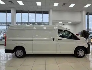 Mini-bus Hiacees 2024 d'occasion de qualité supérieure, très demandé, transmission manuelle/automatique, conduite à gauche/droite, livraison rapide disponible - Product Image 3