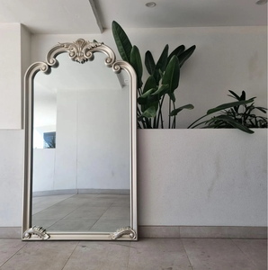 Espejo negro de cuerpo entero con un marco de diseño intrincado altamente detallado, una pieza llamativa, a precio mayorista. - Product Image 2