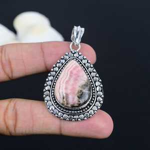 Colgante de Rodocrosita Natural en Plata de Ley Chapada en Platino, Certificado por IGI, Joyería de Piedras Preciosas Hecha a Mano, Elegante Regalo para Mujer - Product Image 3