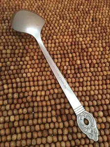 Ensemble de cuillères élégantes en acier inoxydable revêtues d'argent, parfaites pour la maison ou le restaurant, durables et élégantes. - Product Image 6