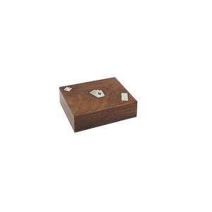 Dernière conception de boîte de poker en bois faite à la main boîte de luxe à jetons en bois de qualité supérieure avec couvercle boîte de rangement pour cartes en bois de qualité supérieure - Product Image 1
