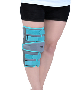 Attelle de genou professionnelle 14 pouces (36 cm) avec système de soutien rigide, sangles réglables et rembourrage doux pour une immobilisation sécurisée du genou - Product Image 1