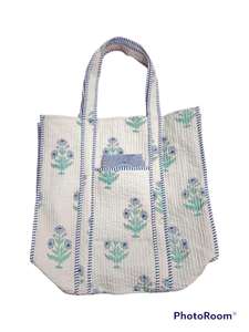 Bolso de mano grande Reversible con estampado a mano de Bagru de algodón acolchado, respetuoso con el medio ambiente, resistente, dos asas, diseño de artista bohemio, flor para comestibles - Product Image 3