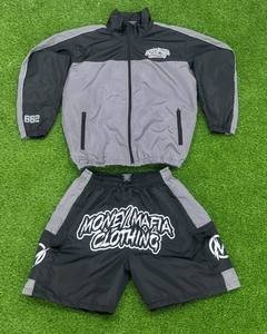 Veste de course coupe-vent de couleur personnalisée, short, vêtements de sport, survêtement de plein air, ensemble en nylon coupe ajustée imperméable - Product Image 1