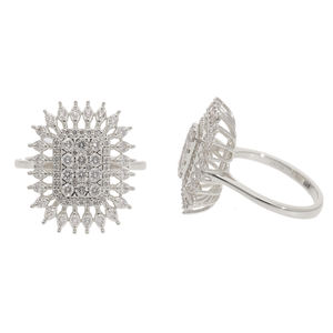 แหวนเพชรธรรมชาติสีขาว14K หรูหราพร้อมรัศมีพระอาทิตย์และการตั้งค่าหลายแถวที่สลับซับซ้อนเพื่อความสง่างามเหนือกาลเวลา - Product Image 4