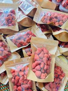 2025สตรอเบอร์รี่กรอบสตรอเบอรี่แช่แข็งแห้งดอกบัวสีน้ำเงินรสหวานสำหรับตกแต่งซีเรียลผสมไอศกรีม - Product Image 4