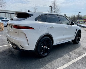 รถยนต์มือสองคุณภาพดี ปี 2022 F-PACE SVR AWD พร้อมจอแสดงผลบนกระจกหน้า - Product Image 4