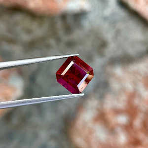 Pierres précieuses de grenat semi-précieuses 100% naturelles de qualité supérieure pour la fabrication de bijoux dans toutes les formes et tailles aux prix les plus bas - Product Image 3