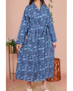 เสื้อคลุมอาบน้ำหนาให้ความอบอุ่นในฤดูหนาวสไตล์ผ้าสักหลาดขนาดใหญ่พร้อมผ้าฟลีซนุ่มเหมาะสำหรับชุดใส่นอนชุดเดรสกลางคืน - Product Image 1