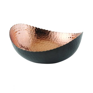 Bol de service décoratif de meilleure qualité métal aluminium cuivre et noir plaqué fait à la main élégant fabricant indien bol rond en vrac - Product Image 1