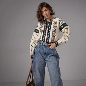 Blusa folclórica Bohemia Botones Bordados florales Cuello en V 100% Algodón orgánico Ecológico Vintage Diseño simple Ocasión navideña - Product Image 1