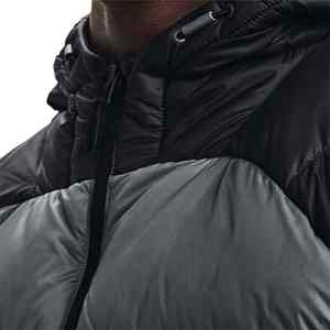 เสื้อแจ็คเก็ตพัฟเฟอร์ผู้ชายแบบปรับแต่งได้สำหรับฤดูหนาว มีฮู้ด คอตั้ง โลโก้ด้านหน้า กันน้ำ กันลม ระบายอากาศได้ดี ให้ความอบอุ่น ทรงเข้ารูป บุด้วยผ้าฟลีซ - Product Image 3