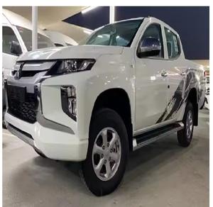 Mitsubishi L200 Usada, Volante a la Izquierda, 5 Asientos, Camioneta - Product Image 4