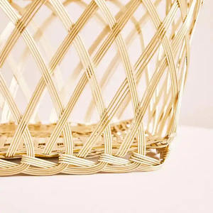 Simple Creative Gifting Purpose Small <b>Metal</b> Wire Mesh <b>Basket</b> Storage <b>Basket</b> for Home and Living Room Decoration - Product Image 5