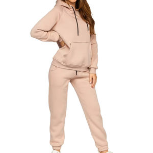 Survêtement pour femmes avec logo personnalisé Nouveau design Vêtements de sport décontractés pour l'extérieur, confortables et surdimensionnés pour le printemps et l'hiver - Product Image 1