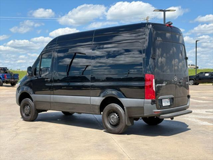 H&S MERCEDES-BENZ SPRINTER 2500 TECHO ESTÁNDAR 2022 AUTOBÚS USADO DE ALTA CALIDAD - Product Image 4