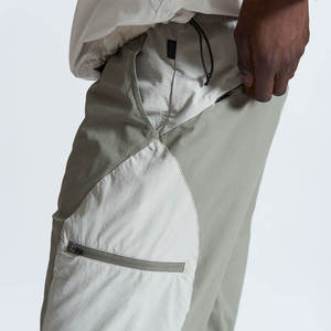 Nueva llegada de los hombres Casual High Jogger Sports Pants Ligero Nylon Poliéster Color Block Cremallera Servicio OEM Cierre con cordón - Product Image 2