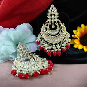 Kundan Chandbalis สวยงามด้วยไข่มุกสีสดใสดูคลาสสิกเหมาะสำหรับงานแต่งงานงานรื่นเริงหรือกิจกรรมพิเศษ - Product Image 1