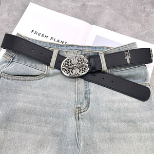 <span class=keywords><strong>Cintura</strong></span> Y2K di Marca dal Design Vintage per Uomo e <span class=keywords><strong>Donna</strong></span> con Classica Fibbia a Croce in <span class=keywords><strong>Pelle</strong></span> PU <span class=keywords><strong>Nera</strong></span> - Product Image 6