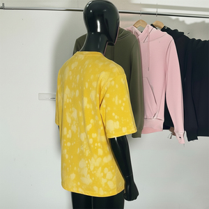 Camiseta Streetwear Personalizada de Corte Cuadrado con Efecto Desgastado, Algodón de Alta Calidad, Impresión Bajo Demanda, Lavado Ácido, Camiseta con Diseño Gráfico - Product Image 2
