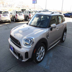 EN PERFECTAS CONDICIONES, MI-NI Countryman 2024 - Product Image 1