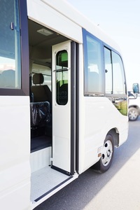 NOUVEAU TOYOTA COASTER 2025 – CYLINDRES INCONNAUX – 8+ PLACES – TRANSMISSION AUTOMATIQUE INCONNAUSE EN MOTEURS - Product Image 4