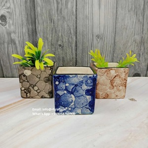 Mini vase en céramique de bureau moderne en gros idéal pour les plantes succulentes et les cactus - Product Image 3