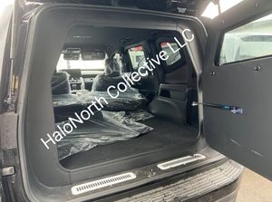 Landcruiser VX 300 BR6 2024, 3.3L, Blindado, Volante a la Izquierda - Product Image 3