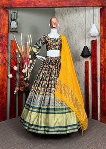 ผ้าไหมซาตินพิมพ์ badhani จากนักออกแบบล่าสุด - Product Image 2