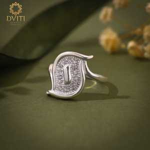 Bague tendance en argent fin pour femme, à porter au quotidien, minimaliste, en argent sterling, simple, élégante, empilable, vente en gros - Product Image 3