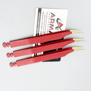 แหนบต่อขนตาตรงทำจากสเตนเลสสตีลเคลือบสีแดงลายปลาโลมาดอกไม้ CNC ทดสอบด้วยมือพร้อมโลโก้ตามสั่ง - Product Image 4