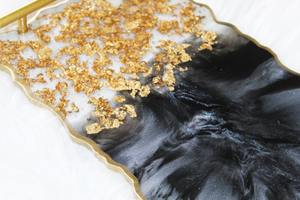 Plateau en résine époxy fait main Organisateur de table abordable pour bougies et fleurs Plateau en résine élégant Prix abordable - Product Image 3