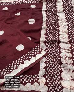 ผ้าส่าหรีผ้าฝ้ายชานเดรีแท้สำหรับผู้หญิง พร้อมลายบาติกแบบแฮนด์บล็อกที่มีสไตล์ และพู่ผ้าฝ้ายที่ปลายผ้าส่าหรี - Product Image 2