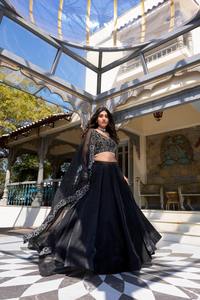 Diseño Bollywood Inicio Satén con bordado de lentejuelas Lehenga Choli Fabricante DE LA India al precio más bajo - Product Image 2