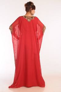 Caftans islamiques brodés en georgette rouge cousus - Product Image 2