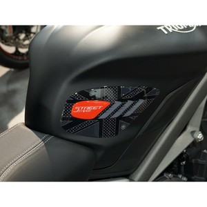 2 protezioni laterali per serbatoio 3D compatibili con Triumph Street Triple 2013-2021 - Product Image 2