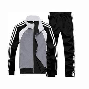 Ensemble de survêtement pour hommes de mode urbaine avec doublure latérale Mélange parfait de style de rue et de vêtements de sport disponibles pour la vente en gros en gros - Product Image 2