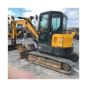 Excavatrice sur chenilles de 800 kg avec cabine fermée A/C Garantie 1 an Boom prête à l'emploi pour un confort tout au long de l'année - Product Image 1