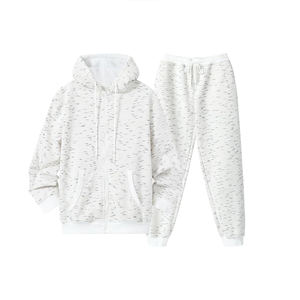 Vêtements de sport lourds personnalisés, sweats à capuche et pantalons de jogging avec logo brodé sur patch - Product Image 1