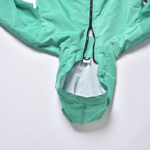 Haute qualité Logo hommes femmes Softshell respirant mince veste légère en plein air imperméable et coupe-vent veste de randonnée - Product Image 3