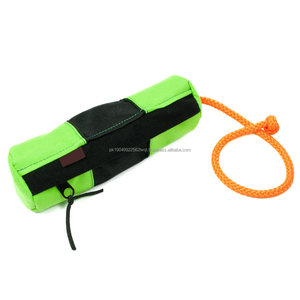 Dummy d'entraînement pour chien en toile personnalisé avec logo CPE-DTD-102 de Close Player Enterprises, avec poche pour friandises, pour l'entraînement des chiens de chasse et des chiots. - Product Image 1