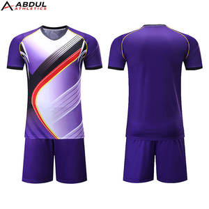 Tenue de football haut de gamme, design élégant, tissu léger, parfait pour l'entraînement, les matchs et les jours de match - Product Image 1