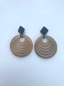 Pendientes de moda hechos a mano con cuidado Diseños únicos Cómodos de usar Ideal para regalos y estilo personal - Product Image 5