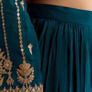 Verde azulado Zari con cuentas Kurta Palazzo Dupatta conjunto con lentejuelas venta al por mayor mujeres Ropa Étnica OEM fábrica de ropa suministro de ropa - Product Image 6