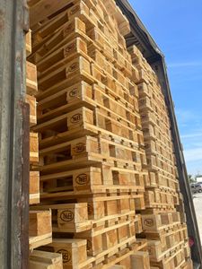 Palettes en bois Euro réutilisables, palettes de qualité standard EPAL pour l'emballage d'exportation, la logistique et l'utilisation en entrepôt - Product Image 3