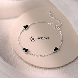 Tradebyd Pulseras de resina coloridas Joyería de declaración moderna para boutiques de moda - Product Image 1